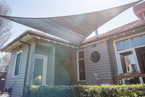 Right Angle Sail Shade - 16'x16'x24'