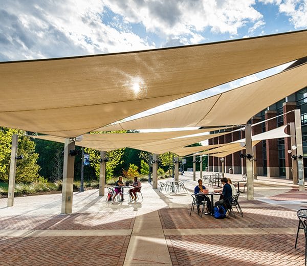 TS_Triangle Sail_Photo triangle sail shade photo